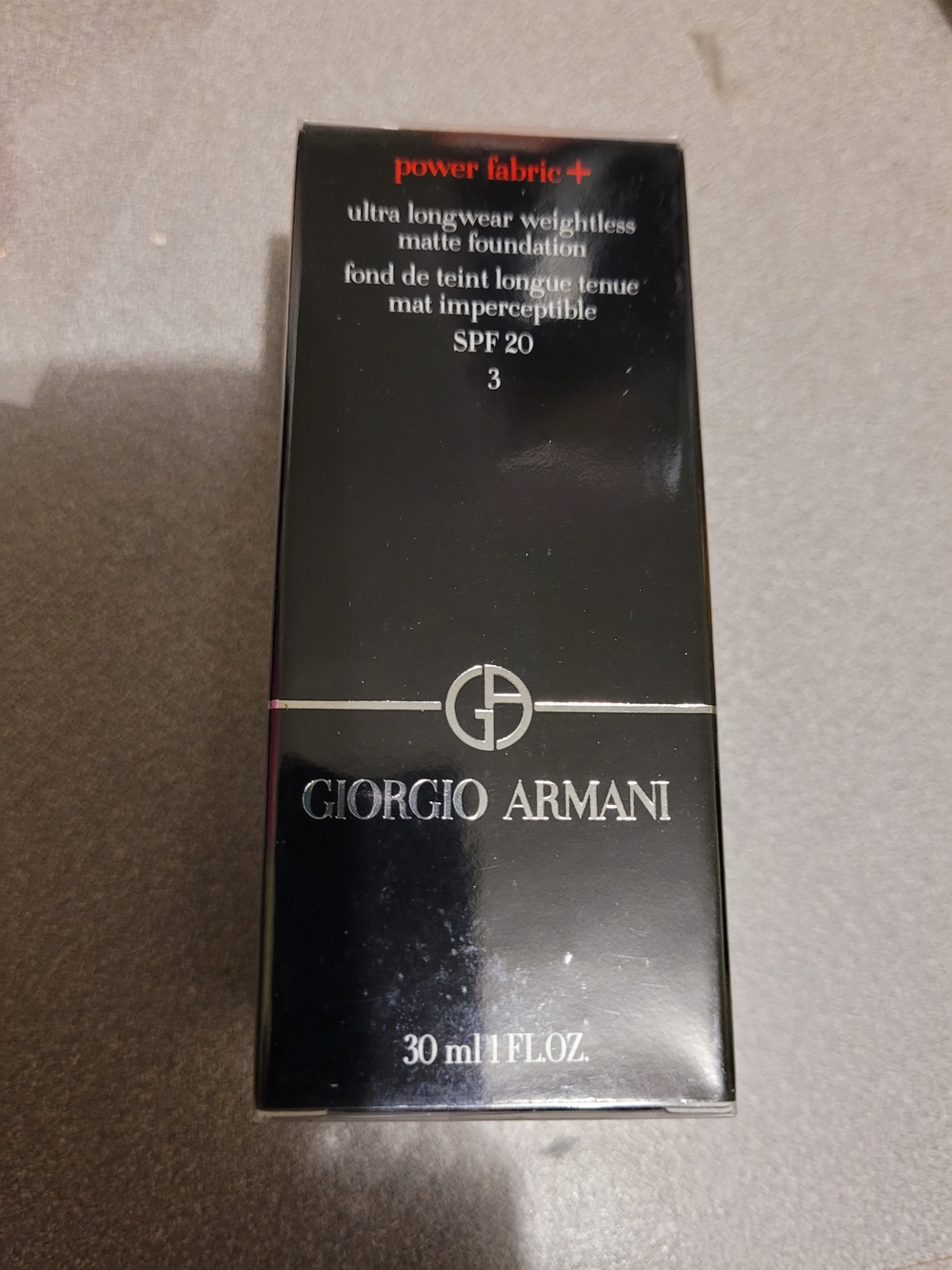 Giorgio Armani Power Fabric+ Matte Foundation (Shade 3) BNIB